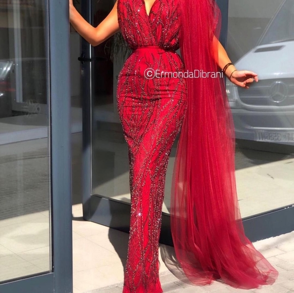 Dinner Gown - Picture 9 of 9